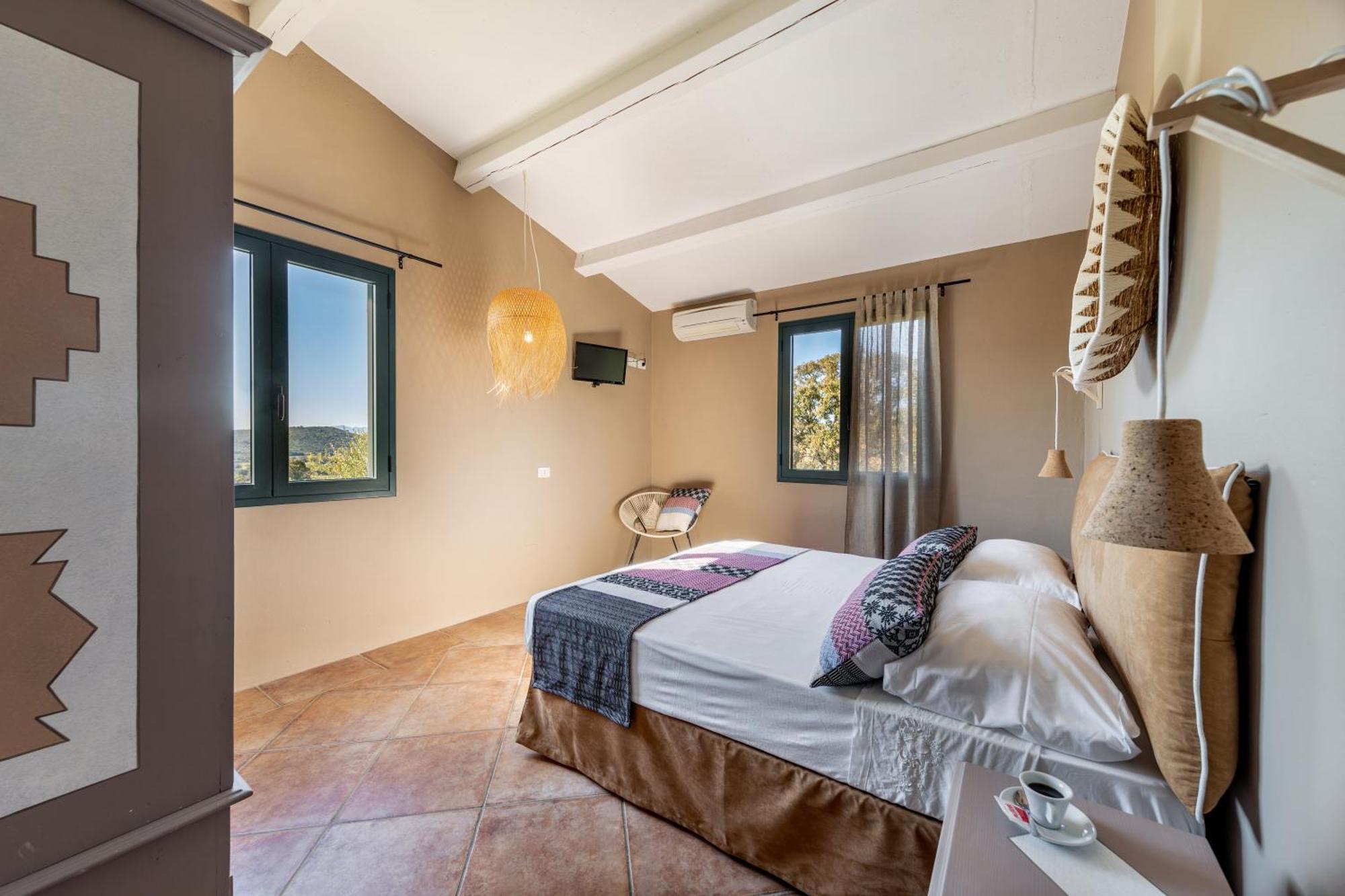 Hotel Borgo Di Campagna Loiri Porto San Paolo Zimmer foto